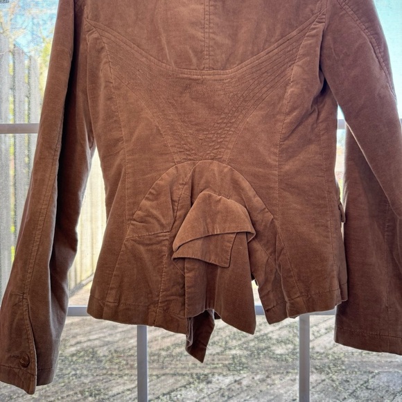Vintage Women's Tan Velvet Jacket with Bow Details and Ruffle Back. - Picture 8 of 12